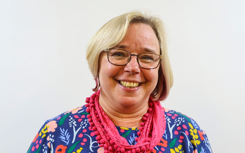 Dr Carolyn Edwards